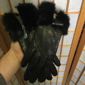 AUTHENTIC Michael Kors Leather Gloves